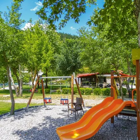 Hotel apartamentowy Ninemia Stay&play
