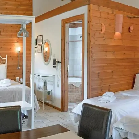 Ninemia And Play Καρπενήσι