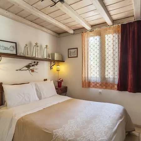 Ξενοδοχείο με διαμερίσματα Ninemia And Play 3*