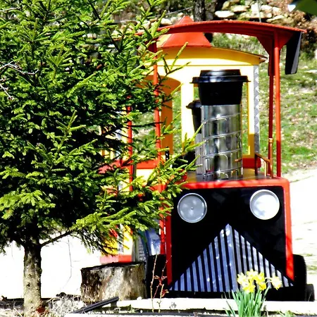 Ξενοδοχείο με διαμερίσματα Ninemia And Play Καρπενήσι