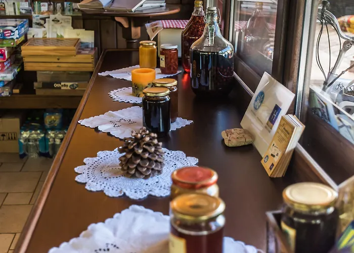 Ninemia And Play Ξενοδοχείο με διαμερίσματα Καρπενήσι