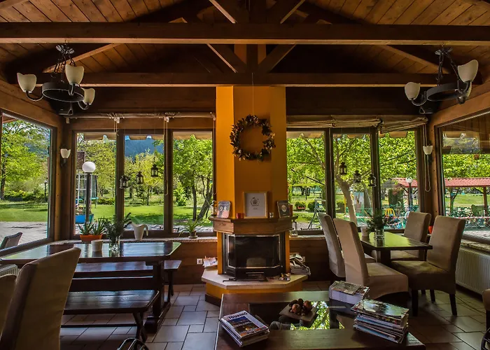 Ninemia And Play 3* Καρπενήσι