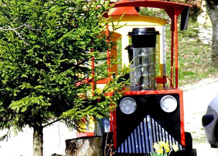 Ξενοδοχείο με διαμερίσματα Ninemia And Play Καρπενήσι